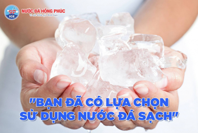 Người Mỹ sốc vì viên nước đá Việt quá “khủng”